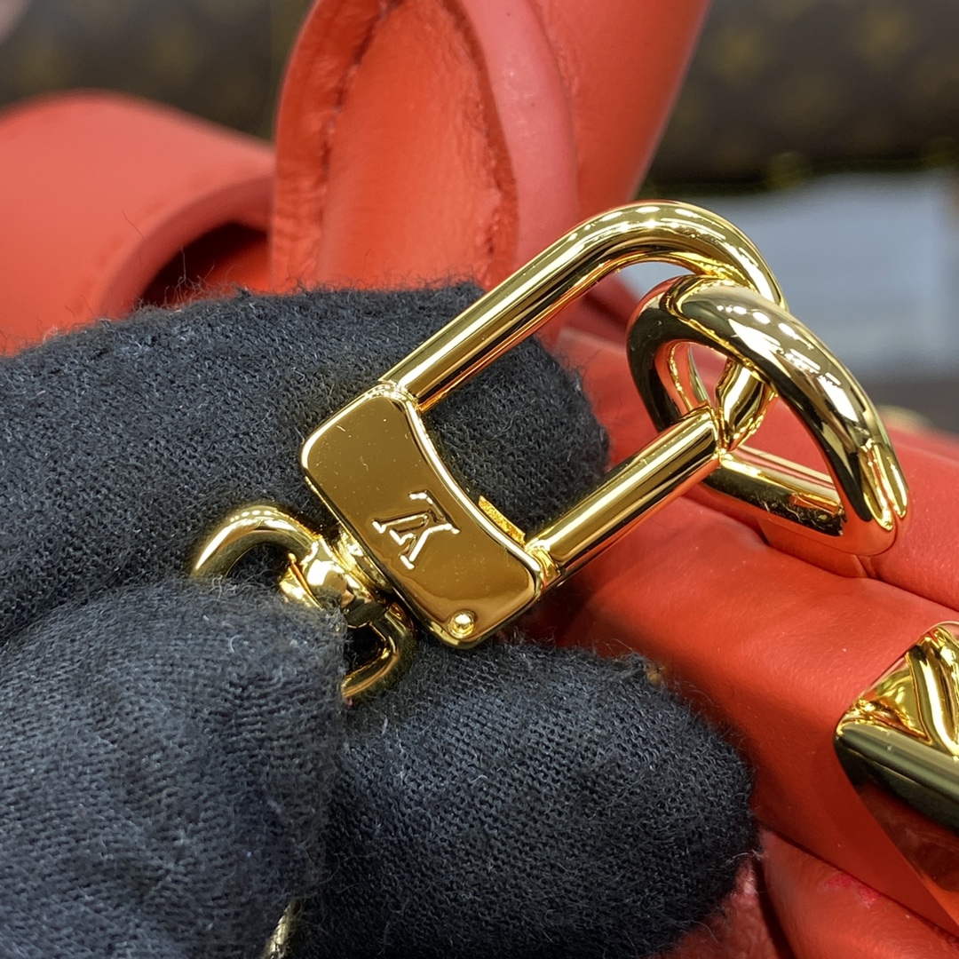 LV M22327 Louis Vuitton Monogram Clutch Red - Default Title - View 7