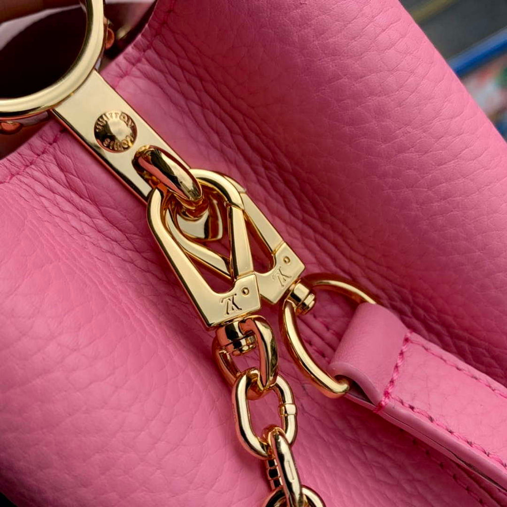 LV M22375 Louis Vuitton Capucines MM Handbag Pink