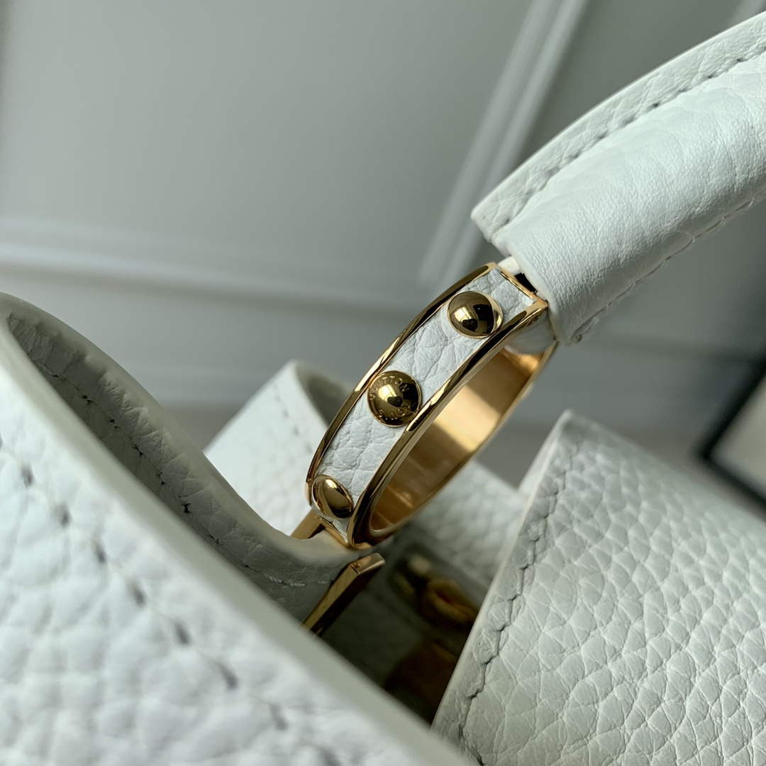 LV M22375 Louis Vuitton Capucines MM Handbag White - Default Title - View 9