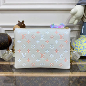 LV M22398 Louis Vuitton Coussin PM Handbag Cr¨¨me Beige - Default Title - View 2