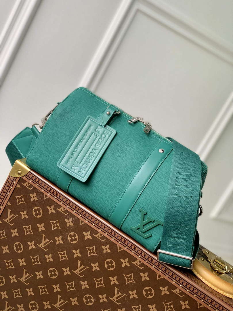 LV M22486 Louis Vuitton City Keepall Travel Bag Green - Default Title - View 1