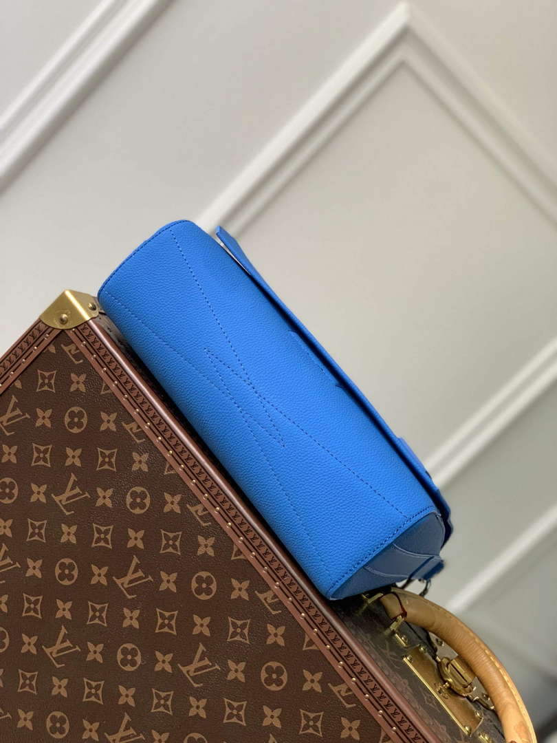 LV M22505 Louis Vuitton Takeoff Messenger Bag Blue - Default Title - View 6