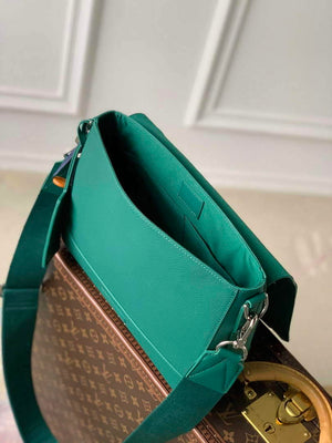LV M22505 Louis Vuitton Takeoff Messenger Bag Green - Default Title - View 8