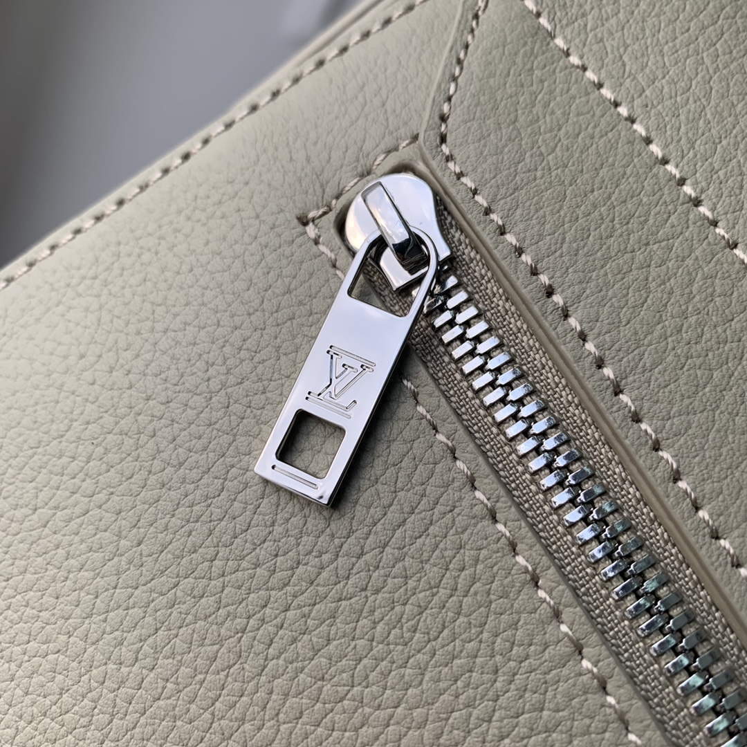 LV M22505 Louis Vuitton Takeoff Messenger Bag Sage - Default Title - View 5