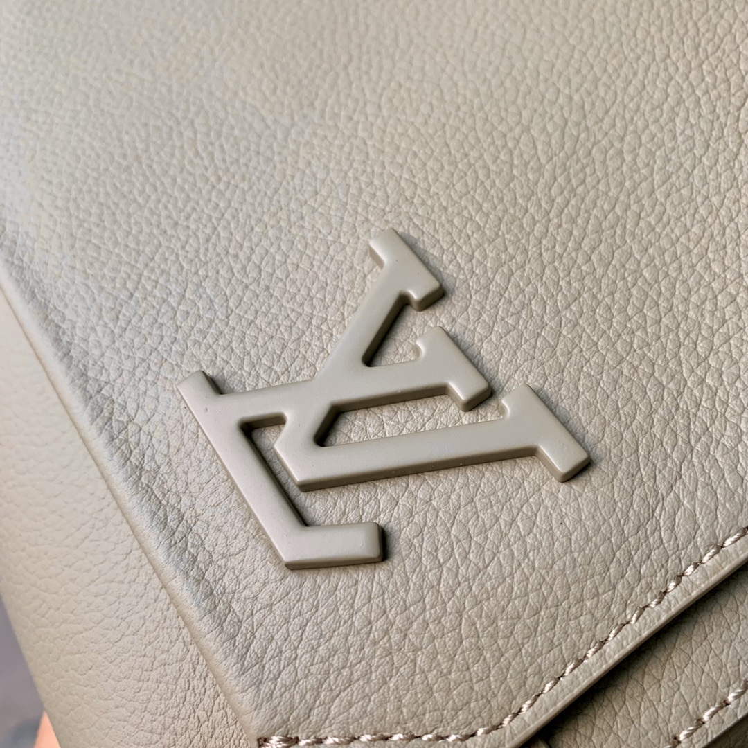 LV M22505 Louis Vuitton Takeoff Messenger Bag Sage - Default Title - View 8