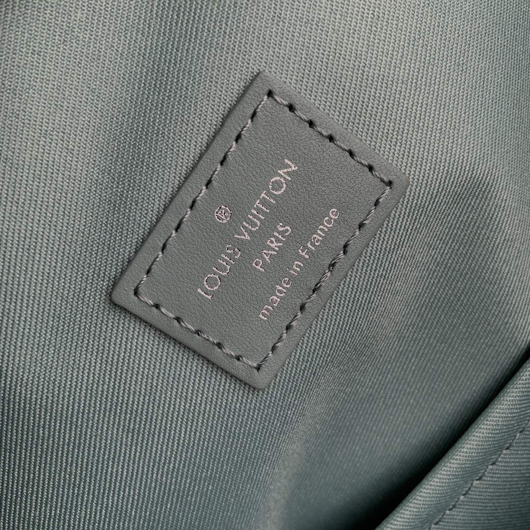 LV M22519 Louis Vuitton Discovery Backpack Crystal Blue - Default Title - View 9