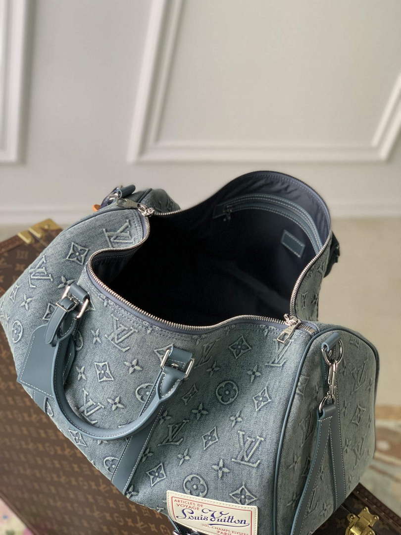 LV M22532 Louis Vuitton Keepall Bandouliere 50 Bag