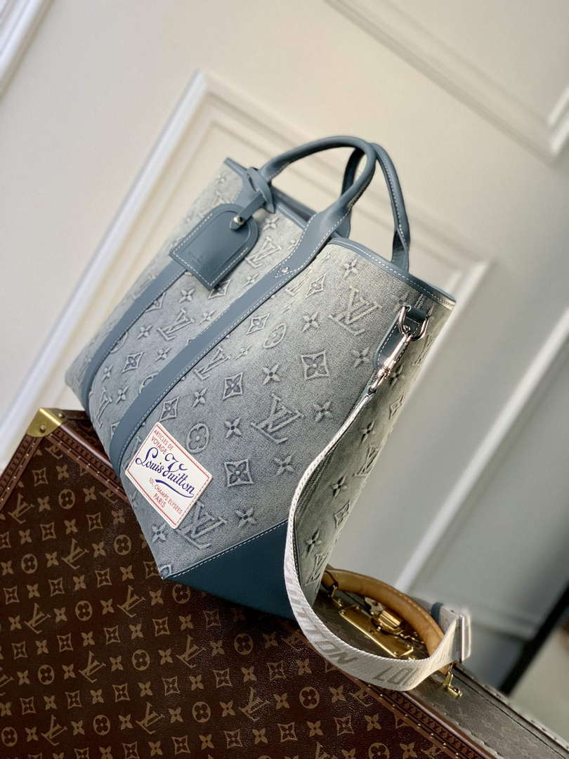 LV M22537 Louis Vuitton Weekend Tote NM Bag - Default Title - View 3