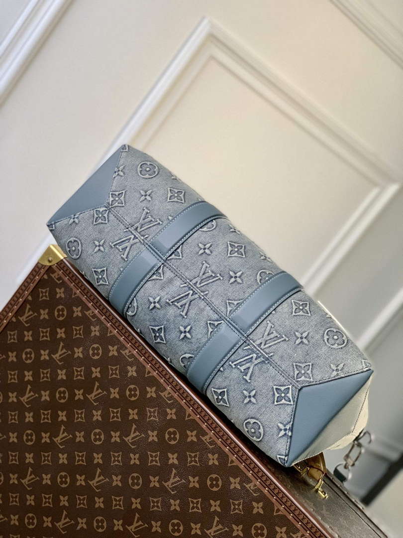 LV M22537 Louis Vuitton Weekend Tote NM Bag - Default Title - View 4