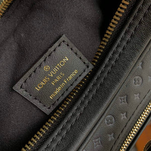 LV M22591 Louis Vuitton Loop Baguette Handbag Black - Default Title - View 8