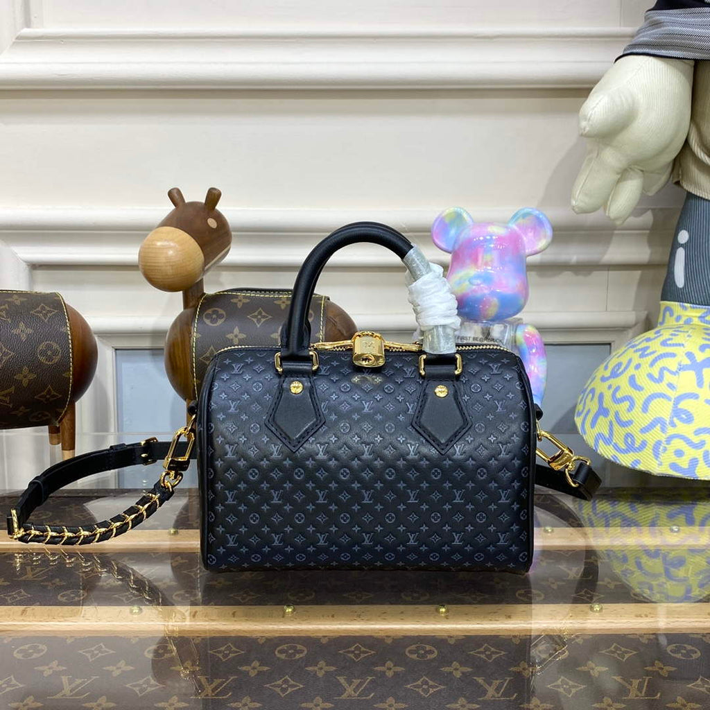 LV M22595 Louis Vuitton Speedy Bandouliere 20 Handbag Black