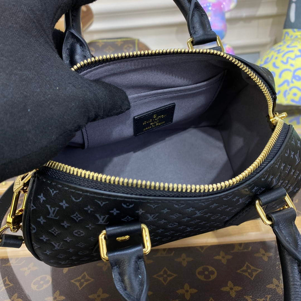 LV M22595 Louis Vuitton Speedy Bandouliere 20 Handbag Black