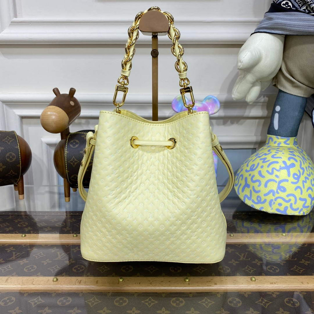 LV M22599 Louis Vuitton N¨¦ono¨¦ BB Bucket Bag Yellow