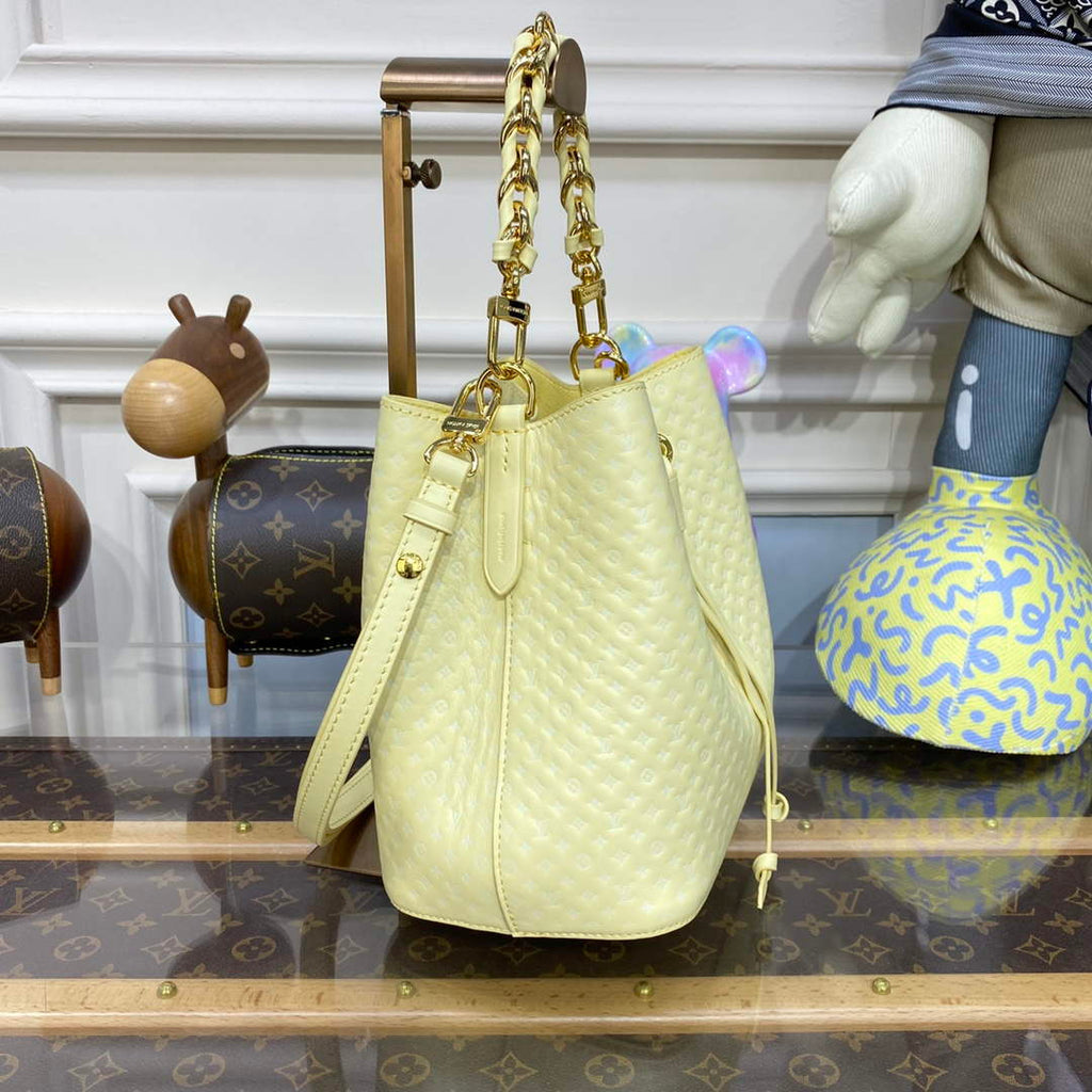 LV M22599 Louis Vuitton N¨¦ono¨¦ BB Bucket Bag Yellow