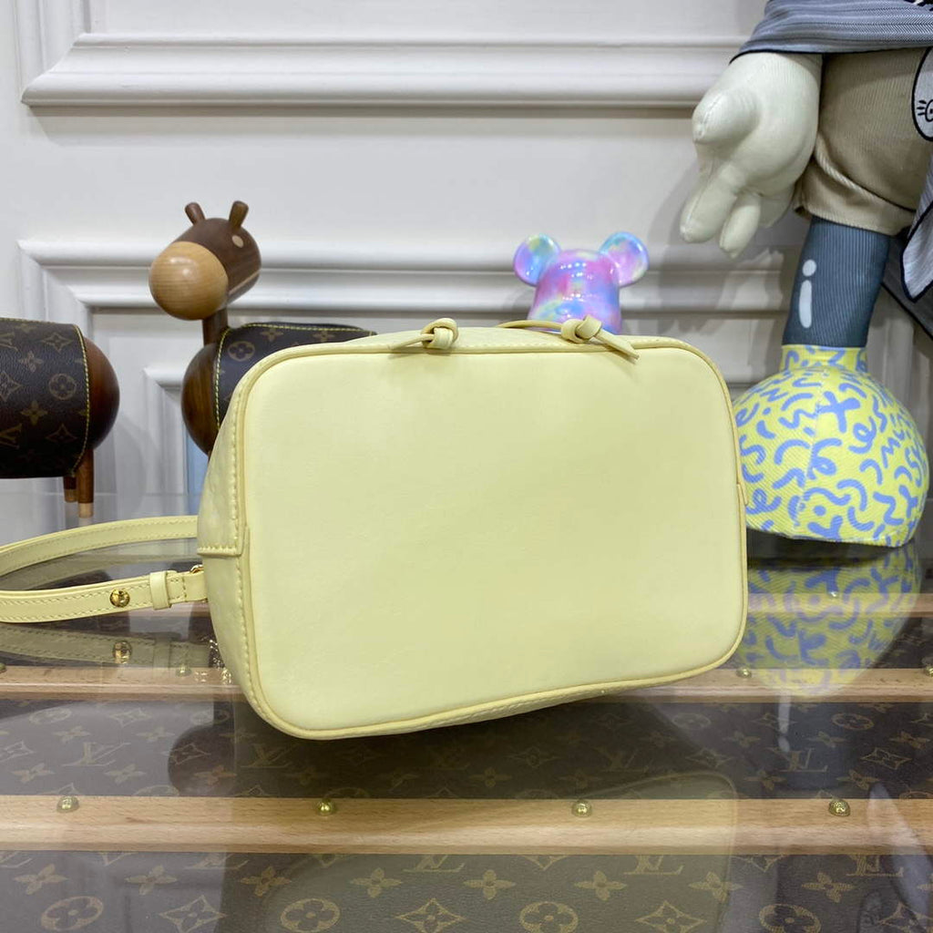 LV M22599 Louis Vuitton N¨¦ono¨¦ BB Bucket Bag Yellow
