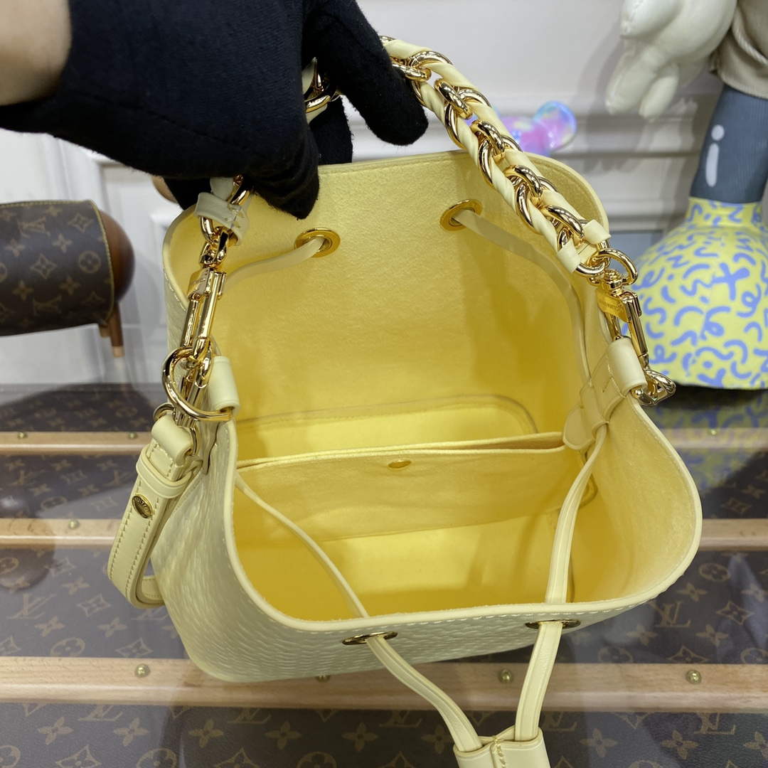 LV M22599 Louis Vuitton N¨¦ono¨¦ BB Bucket Bag Yellow