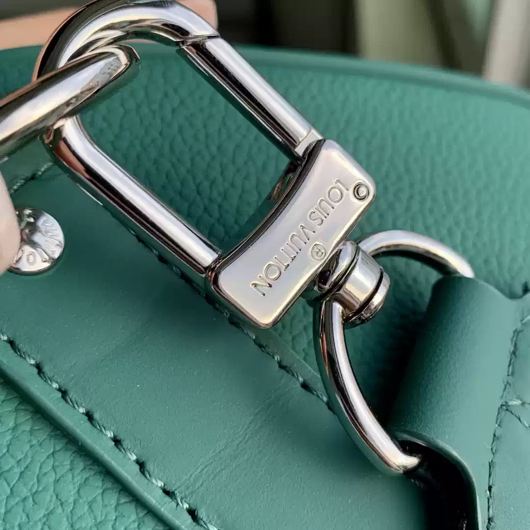 LV M22609 Louis Vuitton Keepall Bandouliere 50 LV Aerogram Bag Green