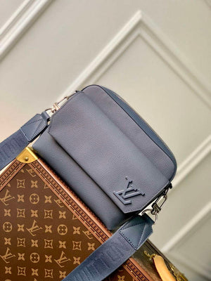 LV M22611 Louis Vuitton Fastline Messenger Navy Blue - Default Title - View 1