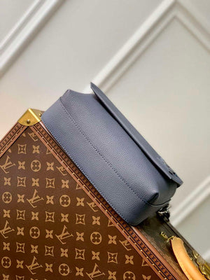 LV M22611 Louis Vuitton Fastline Messenger Navy Blue - Default Title - View 4