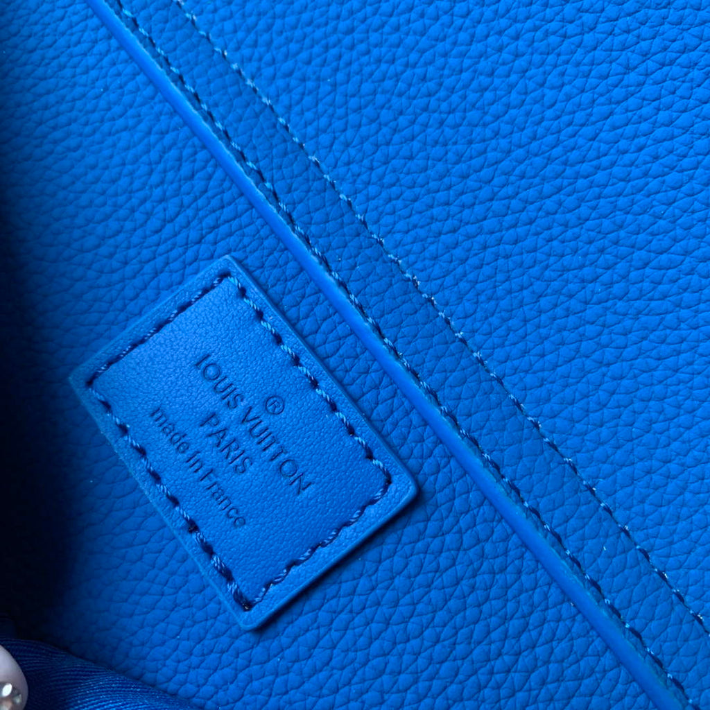 LV M22665 Louis Vuitton Takeoff Slingbag Bright Blue