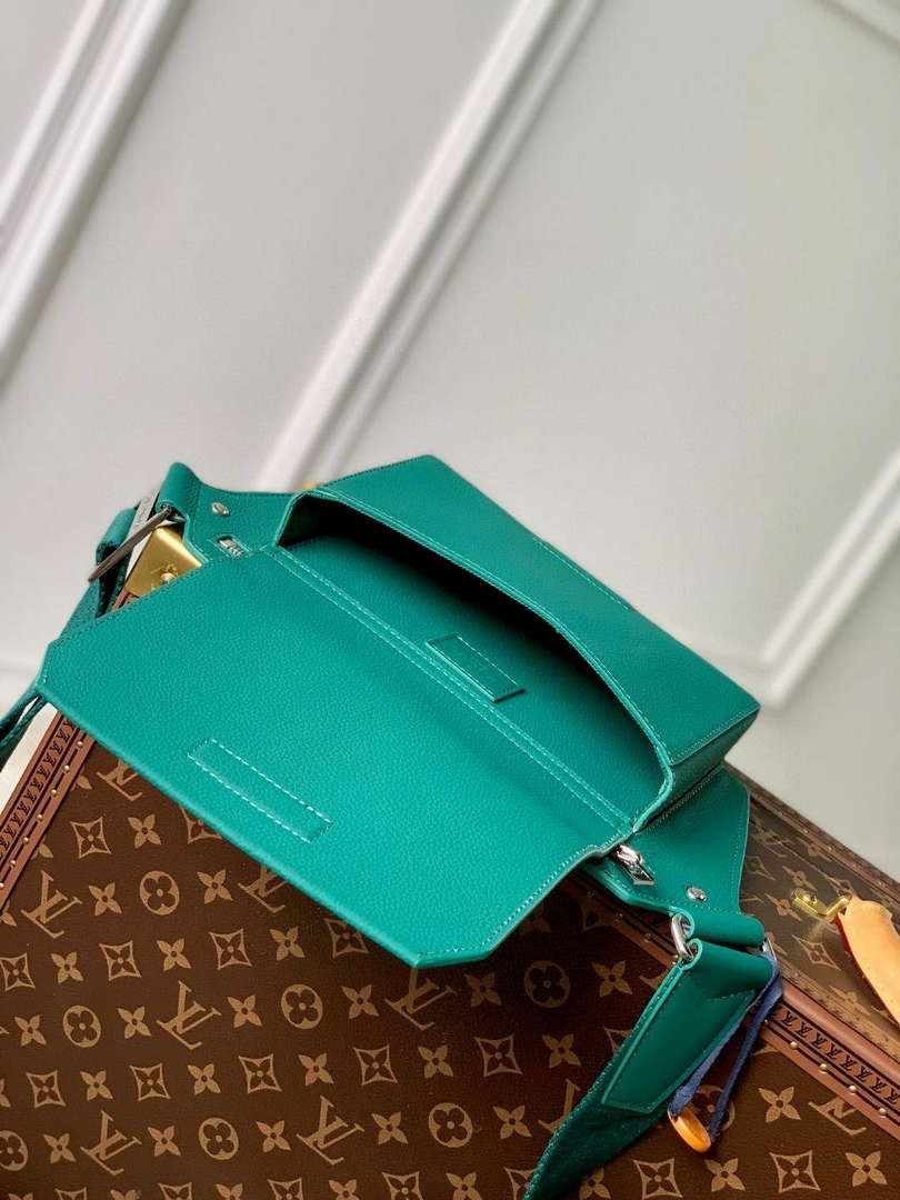 LV M22665 Louis Vuitton Takeoff Slingbag Green - Default Title - View 7