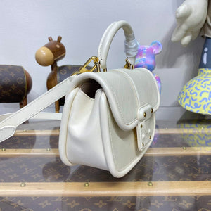 LV M22720 Louis Vuitton Hide and Seek Bag Quartz white - Default Title - View 3