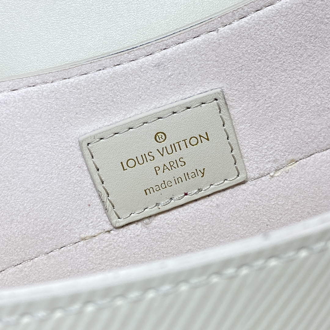 LV M22720 Louis Vuitton Hide and Seek Bag Quartz white