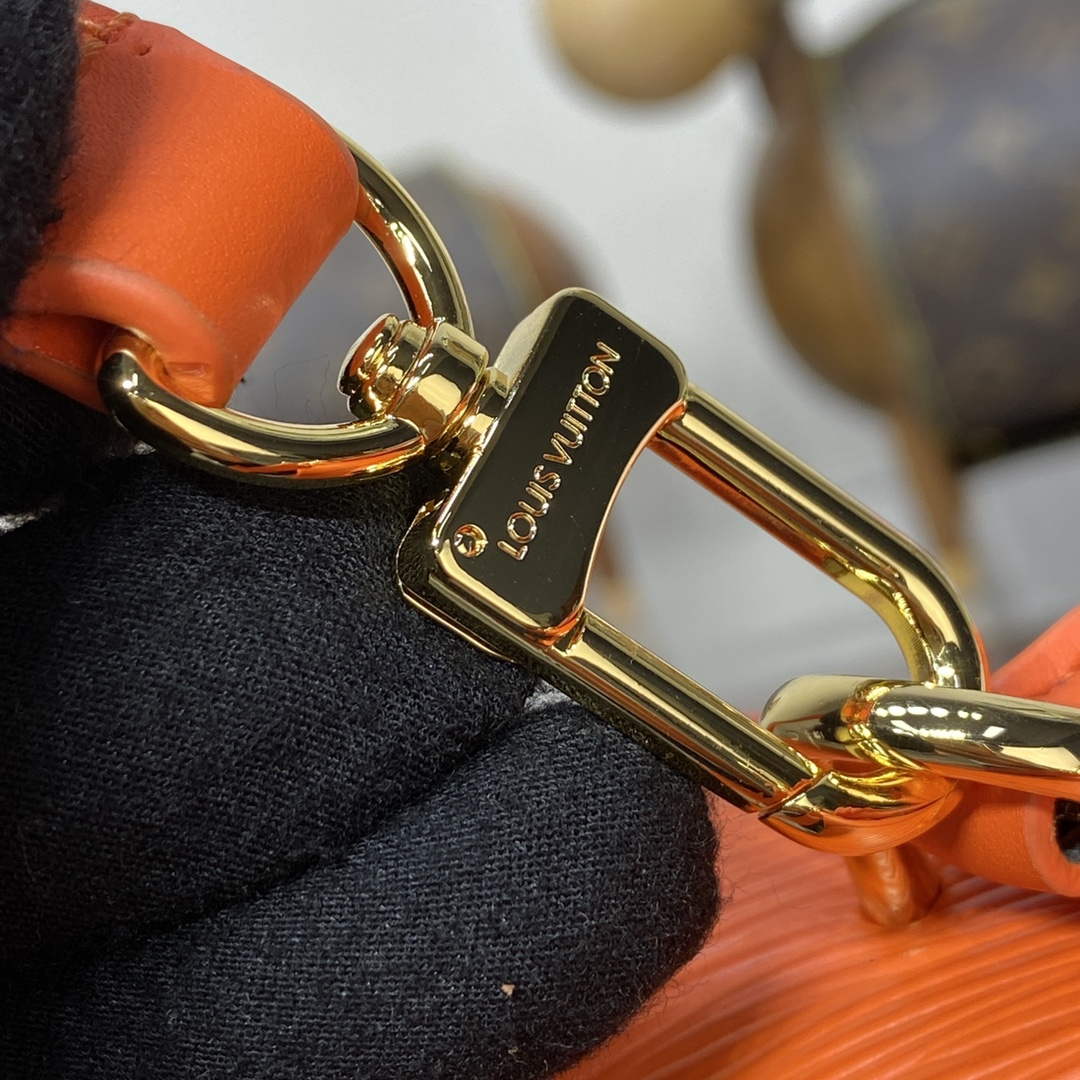 LV M22723 Louis Vuitton Hide and Seek Bag Orange - Default Title - View 7