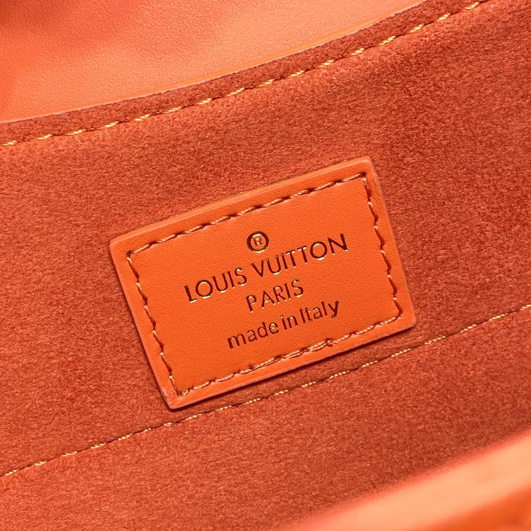 LV M22723 Louis Vuitton Hide and Seek Bag Orange - Default Title - View 8