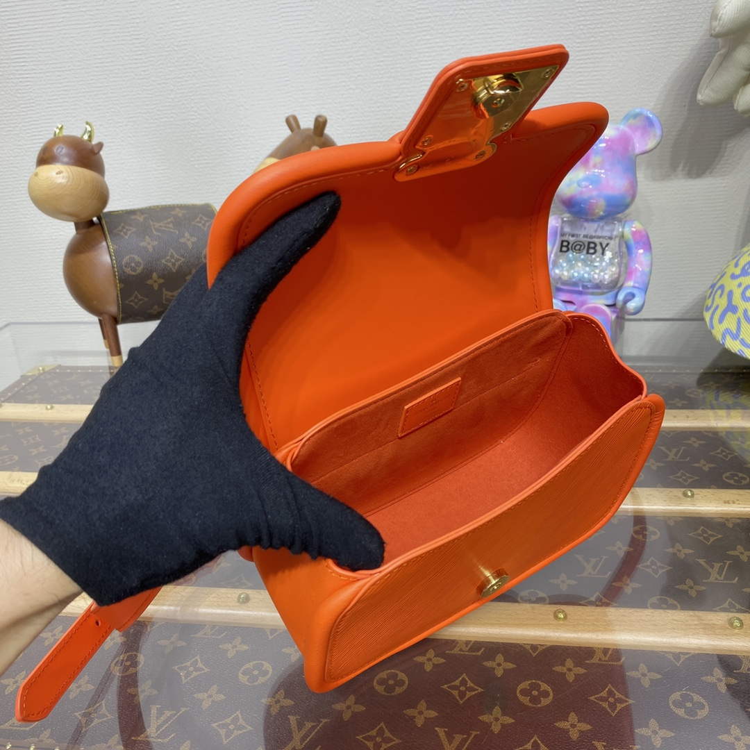 LV M22723 Louis Vuitton Hide and Seek Bag Orange - Default Title - View 9