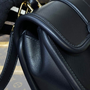 LV M22724 Louis Vuitton Hide and Seek Bag Black - Default Title - View 6