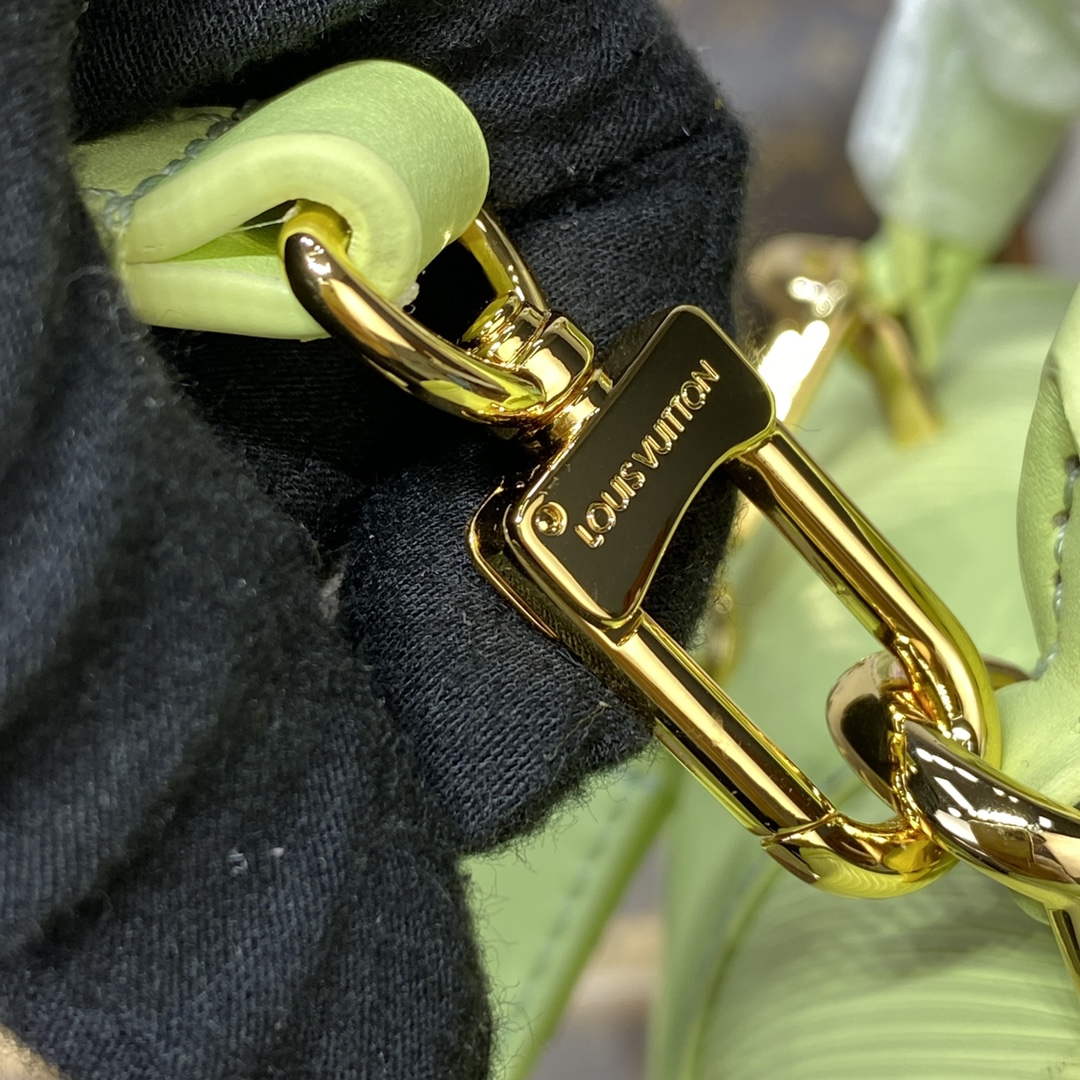 LV M22725 Louis Vuitton Hide and Seek Bag Vert Noto Green - Default Title - View 7