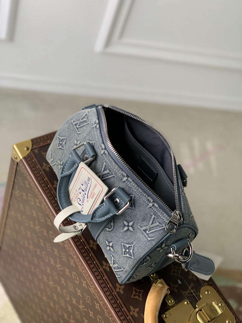 LV M22762 Louis Vuitton Keepall Bandouliere 25 Bag - Default Title - View 5