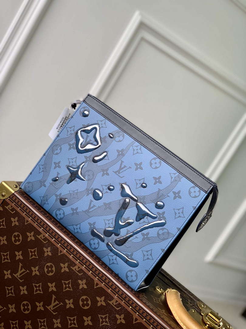 LV M22763 Louis Vuitton Pochette Voyage MM Bag Abyss Blue - Default Title - View 1