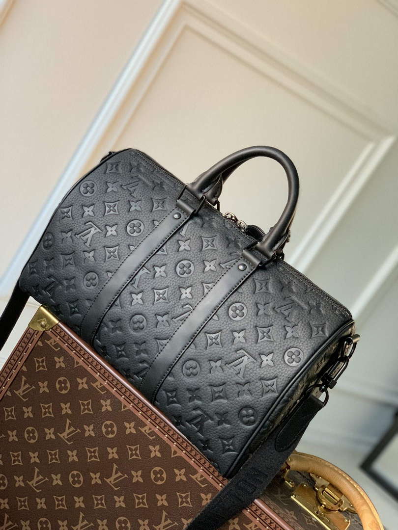 LV M22765 Louis Vuitton Keepall Bandouliere 35 Bag Black