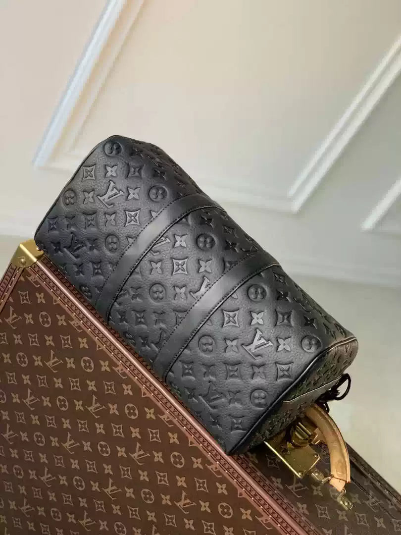 LV M22765 Louis Vuitton Keepall Bandouliere 35 Monogram Taurillon Black