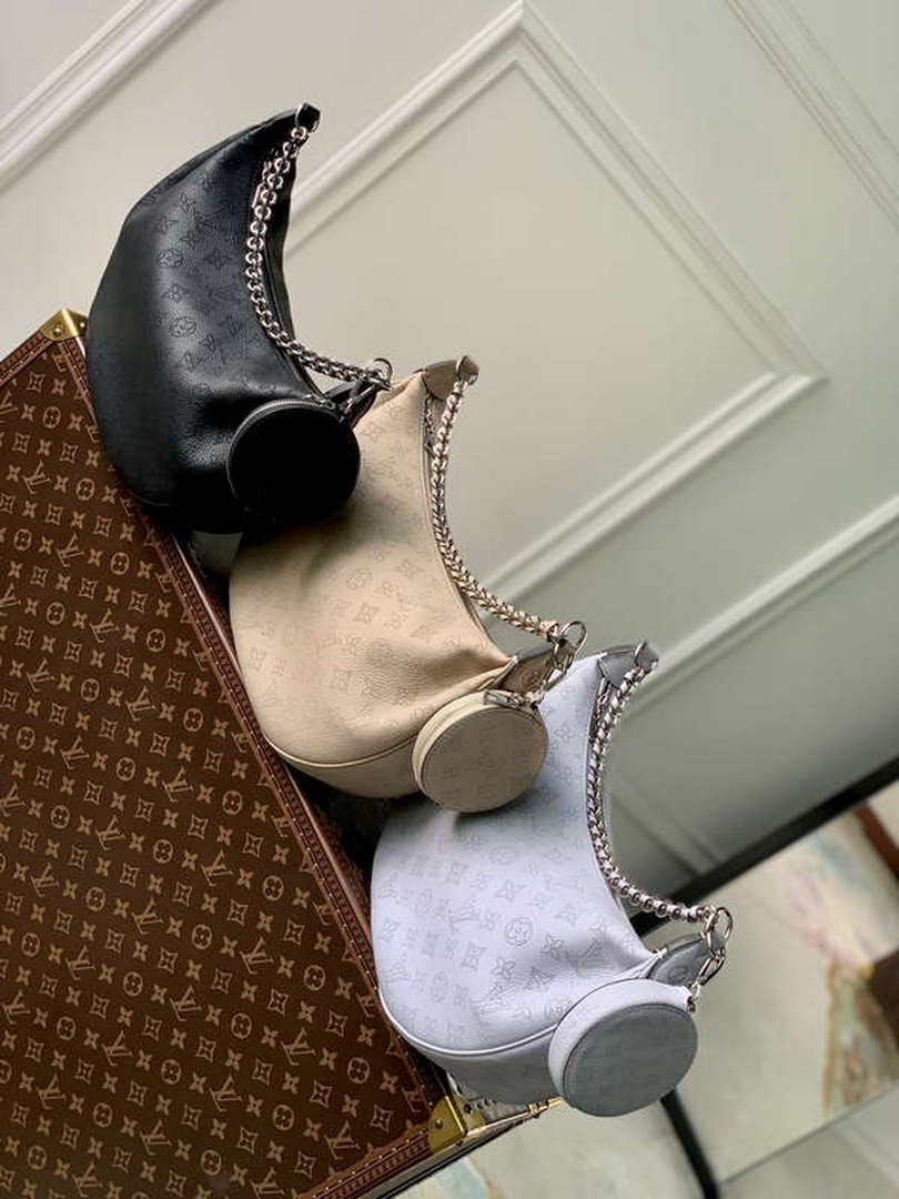 LV M22823 Louis Vuitton Baia MM Bag Mahina Galet Grey