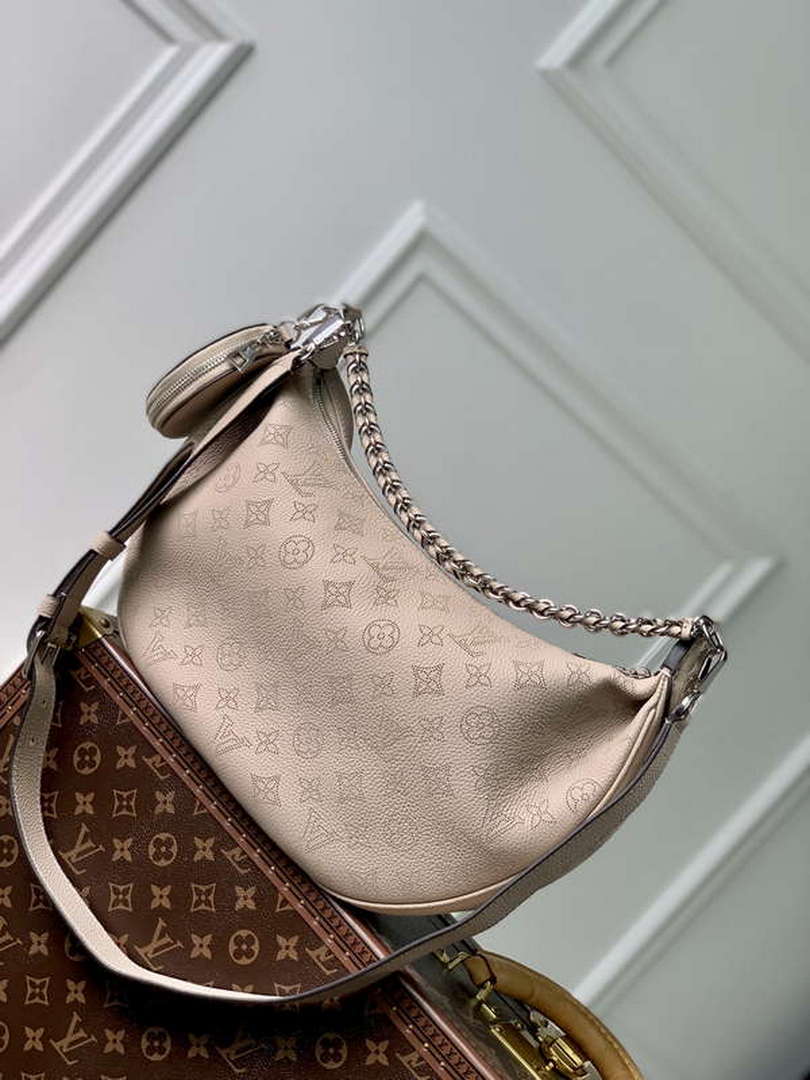 LV M22823 Louis Vuitton Baia MM Bag Mahina Galet Grey