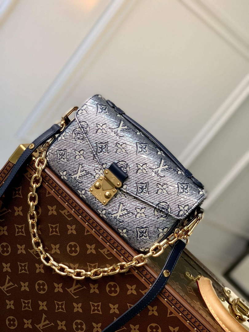 LV M22834 Louis Vuitton Pochette M¨¦tis East West Handbag Blue