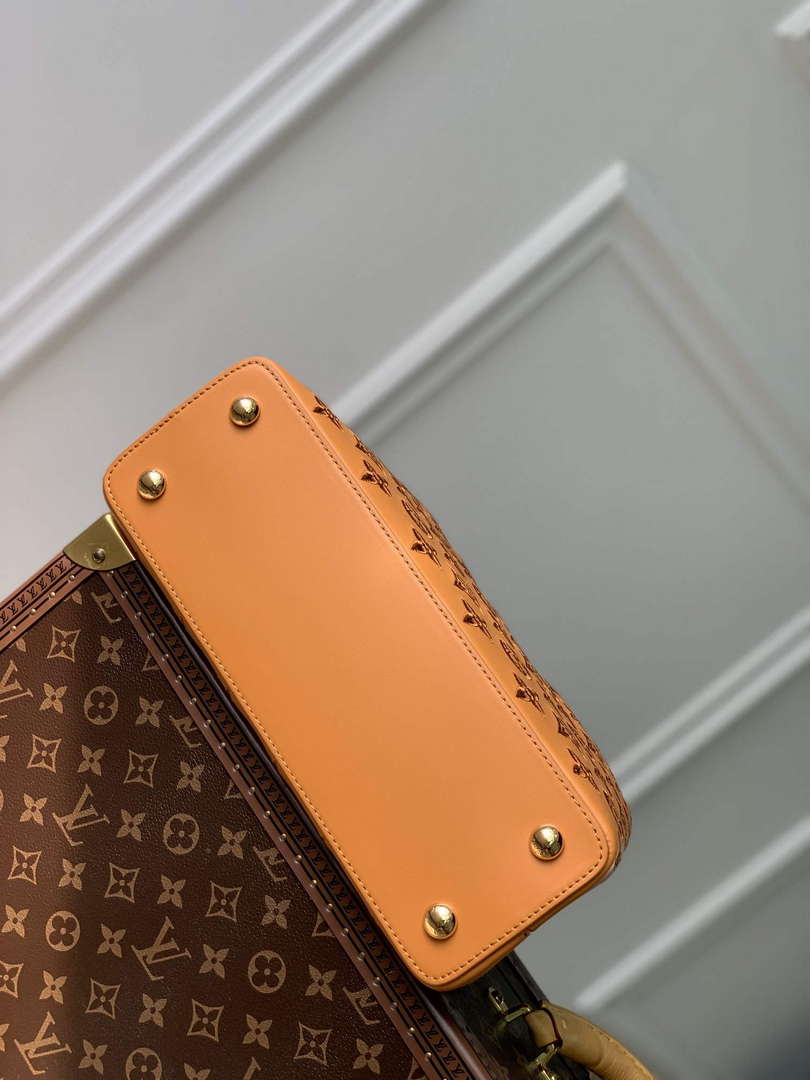 LV M22863 Louis Vuitton Capucines MM Handbag Saffron Yellow - Default Title - View 4