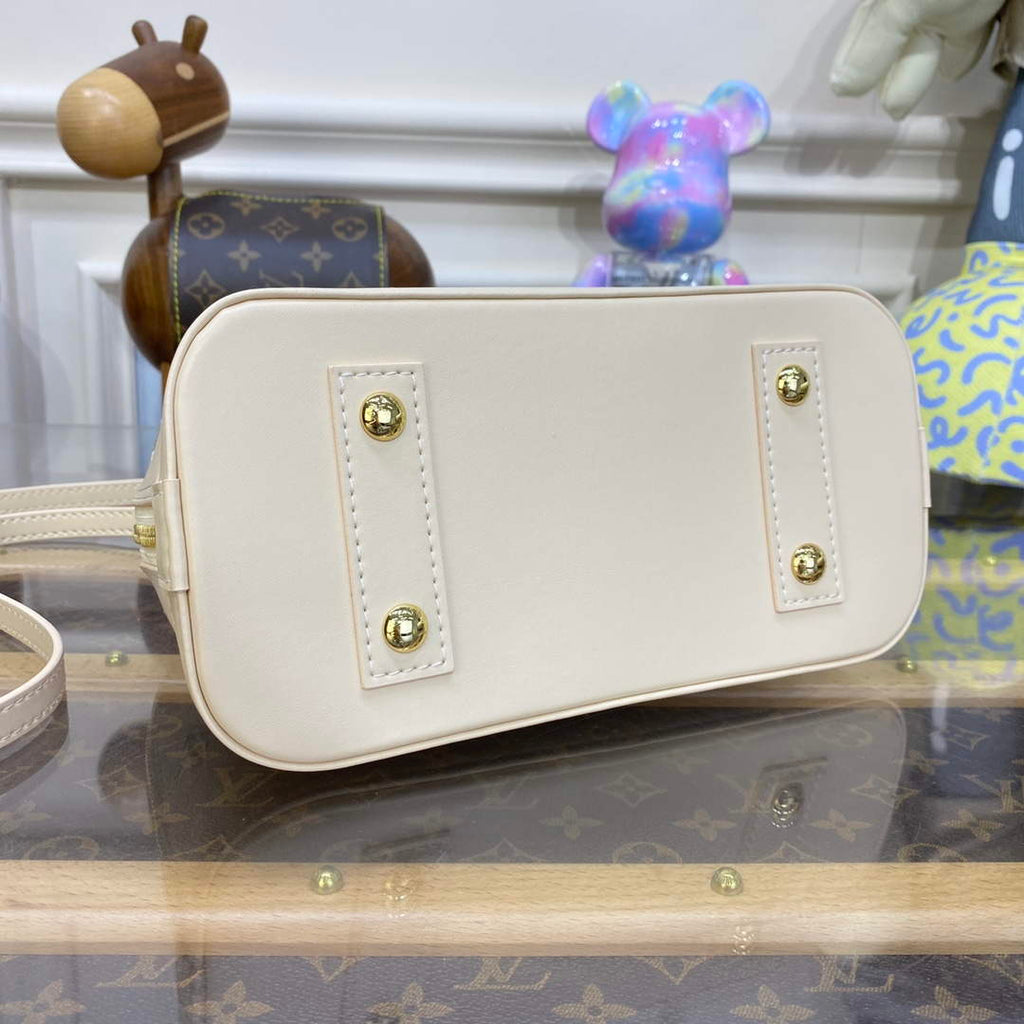 LV M22878 Louis Vuitton Alma BB Handbag White