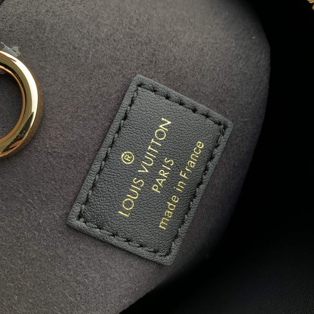 LV M22914 Louis Vuitton Lock It MM Bag Black - Default Title - View 8