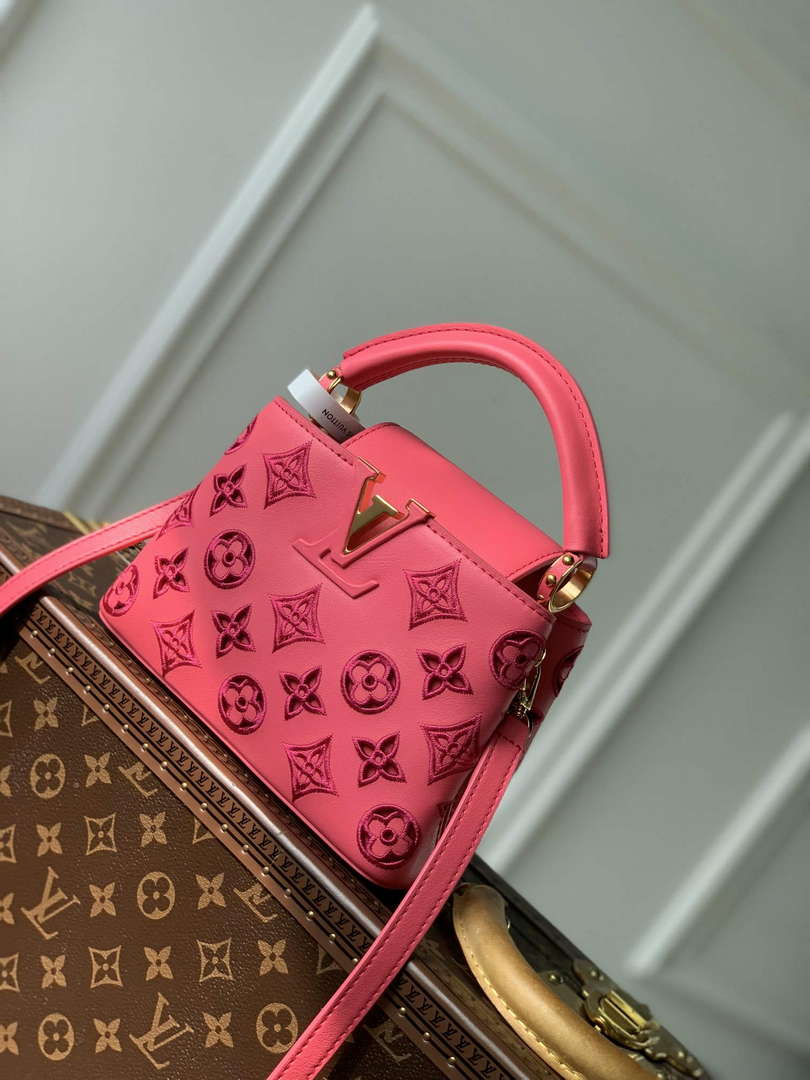 LV M22922 Louis Vuitton Capucines Mini Handbag Pink - Default Title - View 1