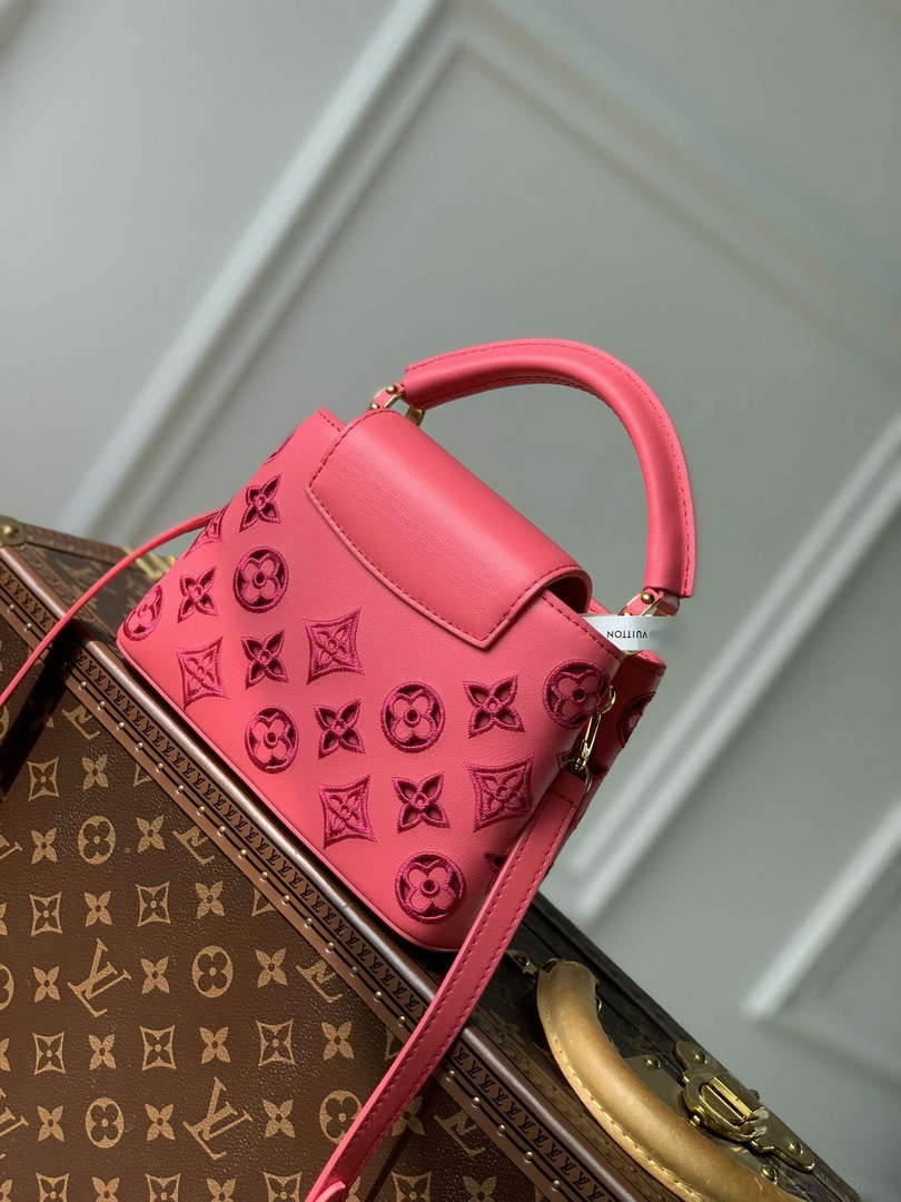 LV M22922 Louis Vuitton Capucines Mini Handbag Pink - Default Title - View 3