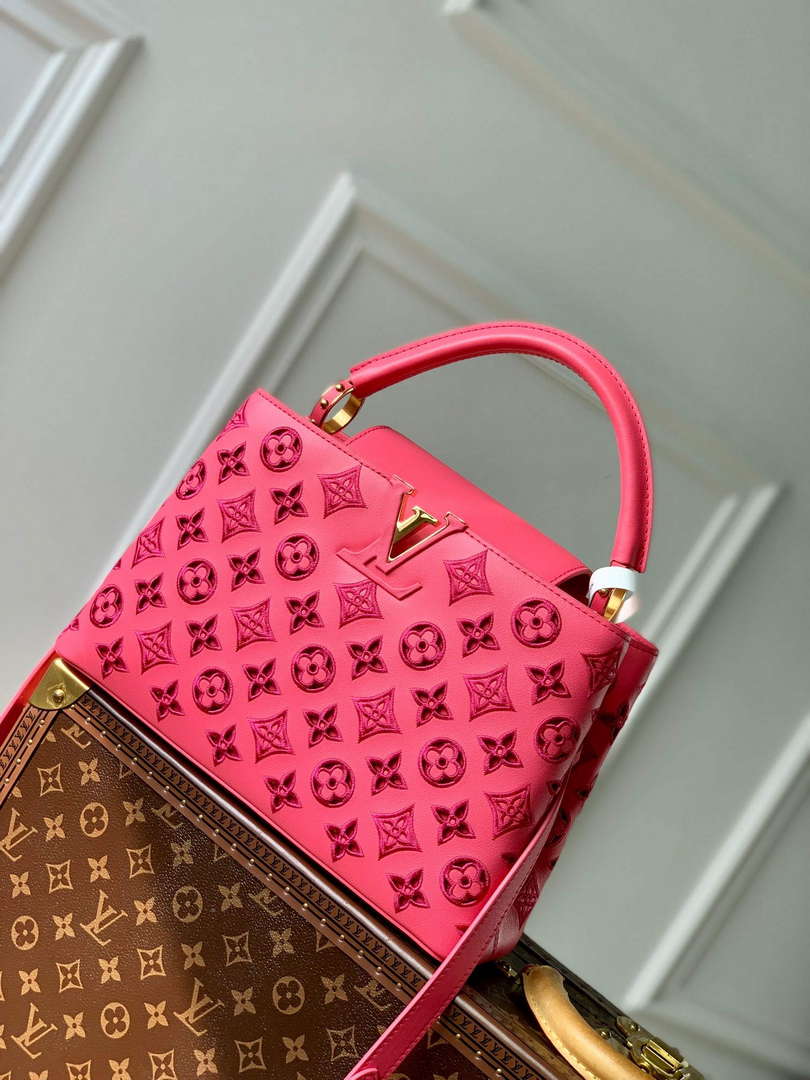 LV M22922 Louis Vuitton Capucines MM Handbag Pink - Default Title - View 1