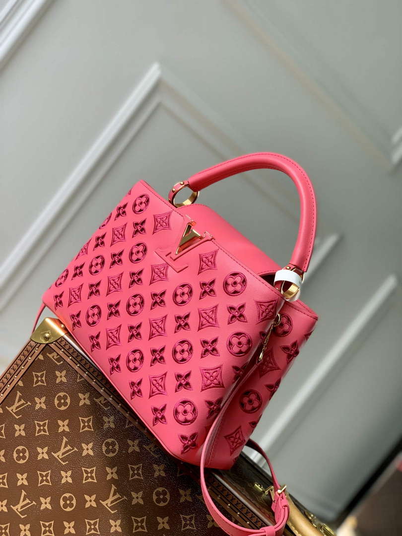 LV M22922 Louis Vuitton Capucines MM Handbag Pink - Default Title - View 2