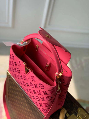 LV M22922 Louis Vuitton Capucines MM Handbag Pink - Default Title - View 9