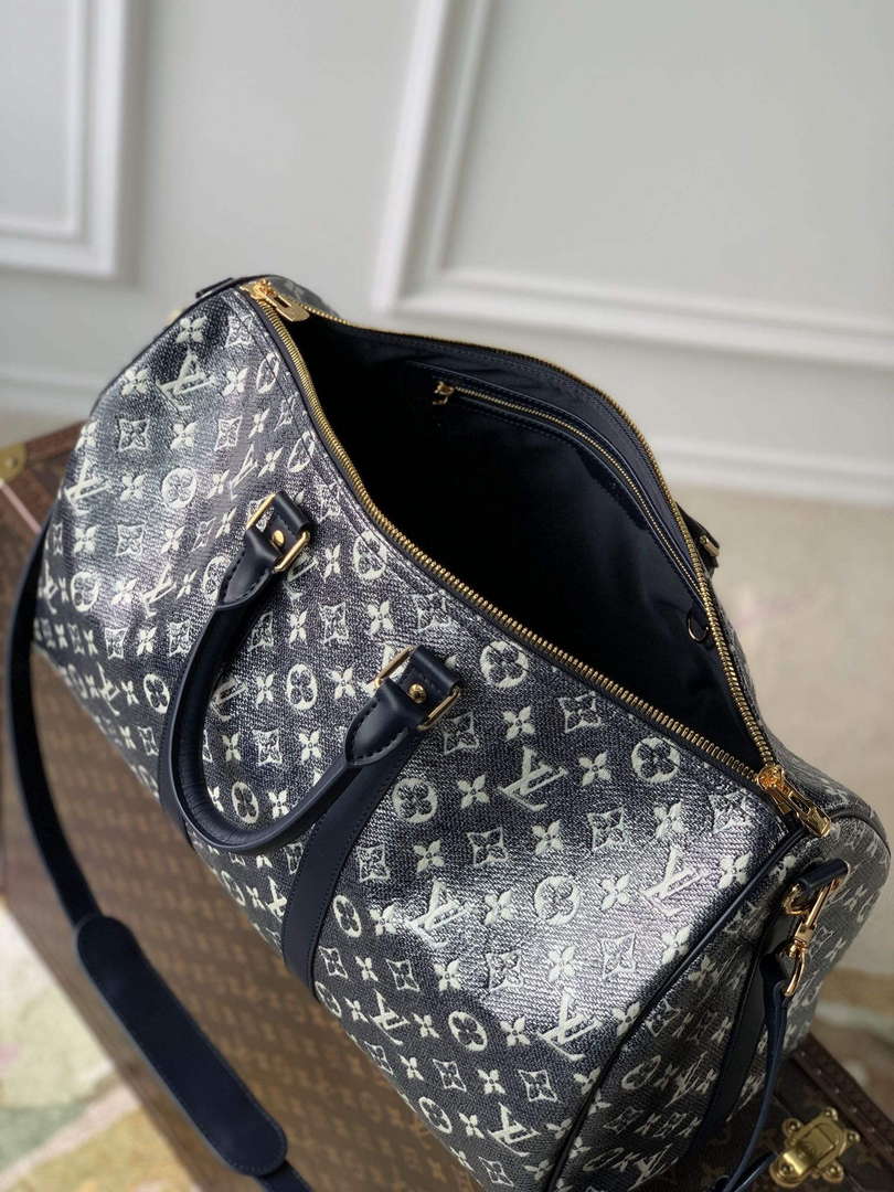 LV M22923 Louis Vuitton Keepall Bandouliere 45 Bag Blue
