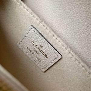 LV M22942 Louis Vuitton Pochette M¨¦tis East West Handbag Cr¨¨me Beige - Default Title - View 5
