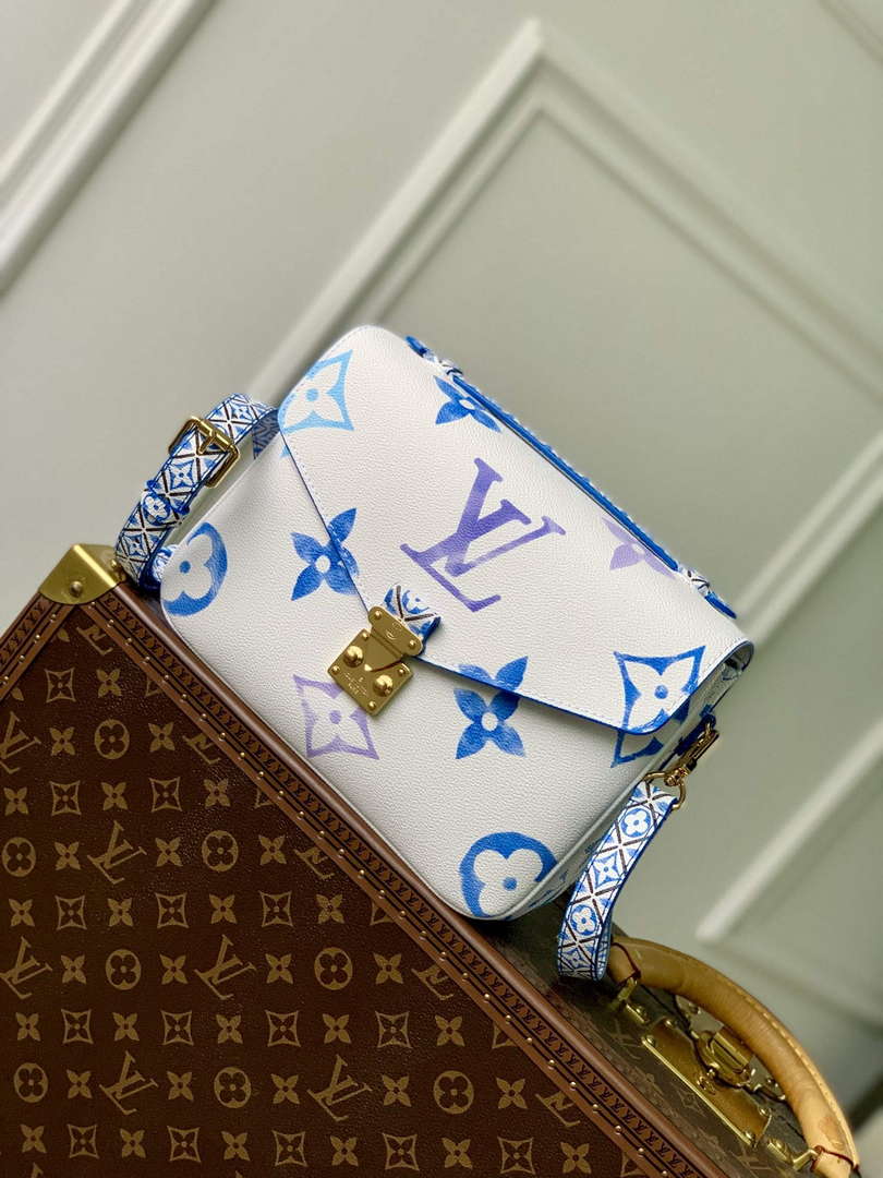 LV M23055 Louis Vuitton Pochette M¨¦tis MM Handbag Blue